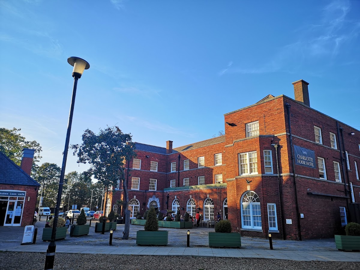 Charlotte House photo 4