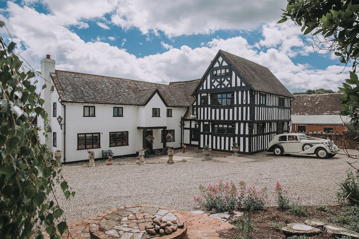 High Grosvenor House - manor wedding venue in House, West Midlands