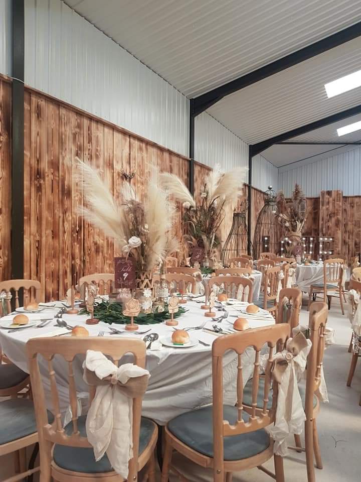 Bilston Brook Wedding Barn - barn wedding venue in Lichfield, West Midlands