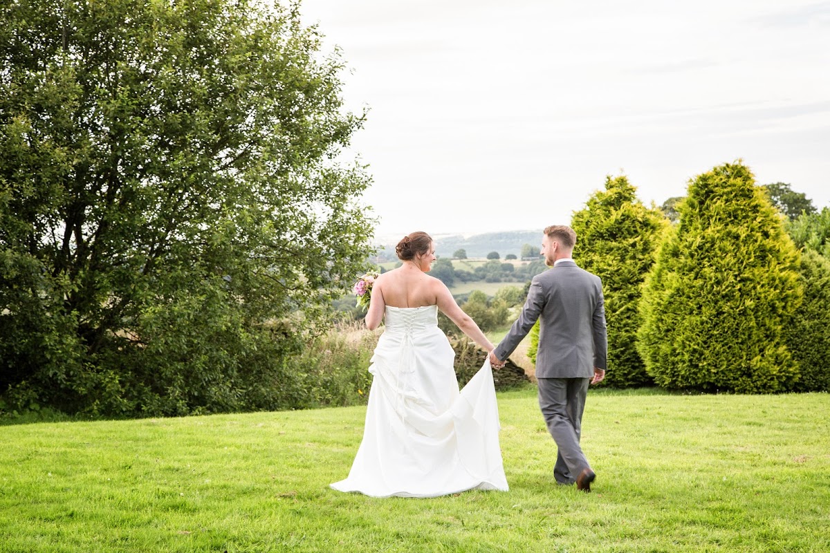 Weddings on Pudding Pie Hill - estate wedding venue in Chesterfield, South Yorkshire