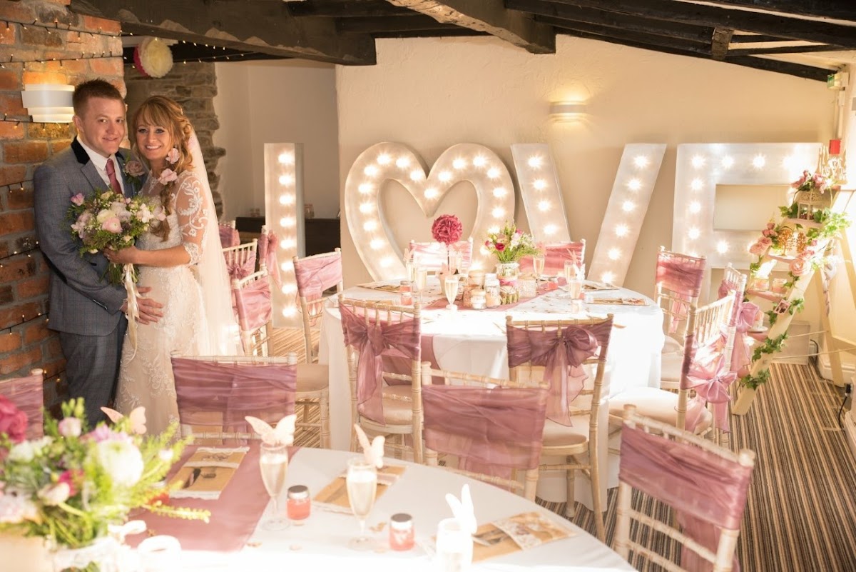 Weddings on Pudding Pie Hill photo 3