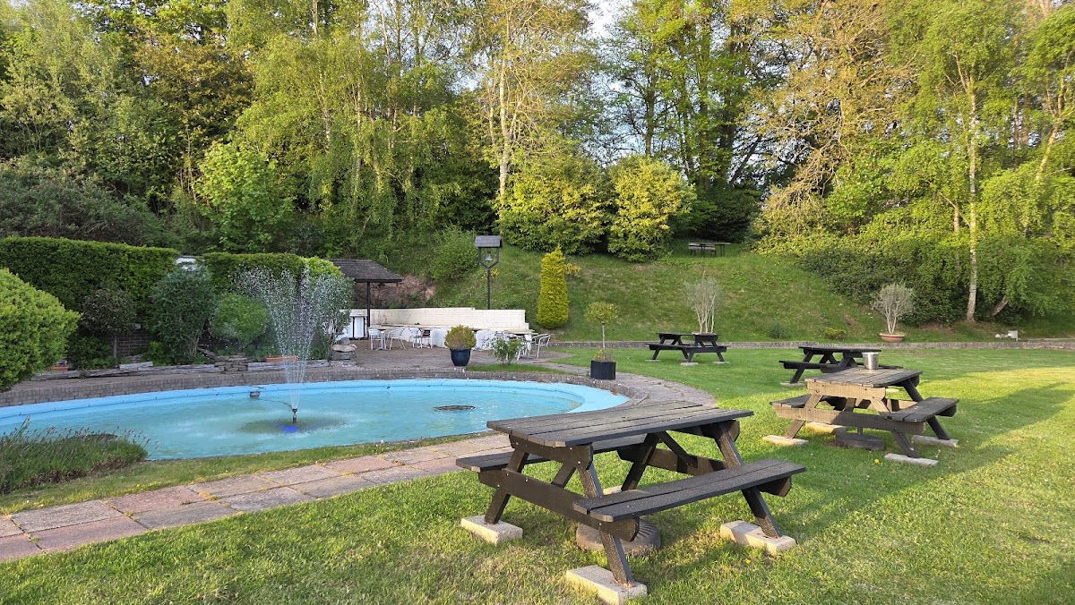 The Manor Hotel photo 3