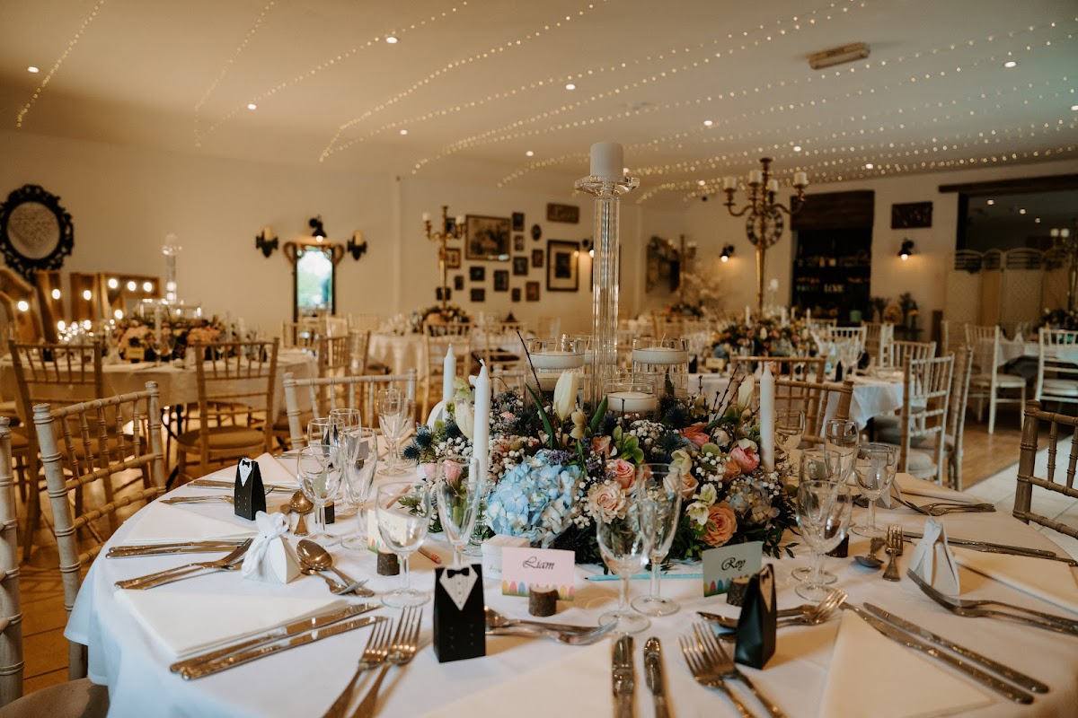 Lyme Breeze Weddings and Event Venue - farmhouse wedding venue in Macclesfield, Cheshire