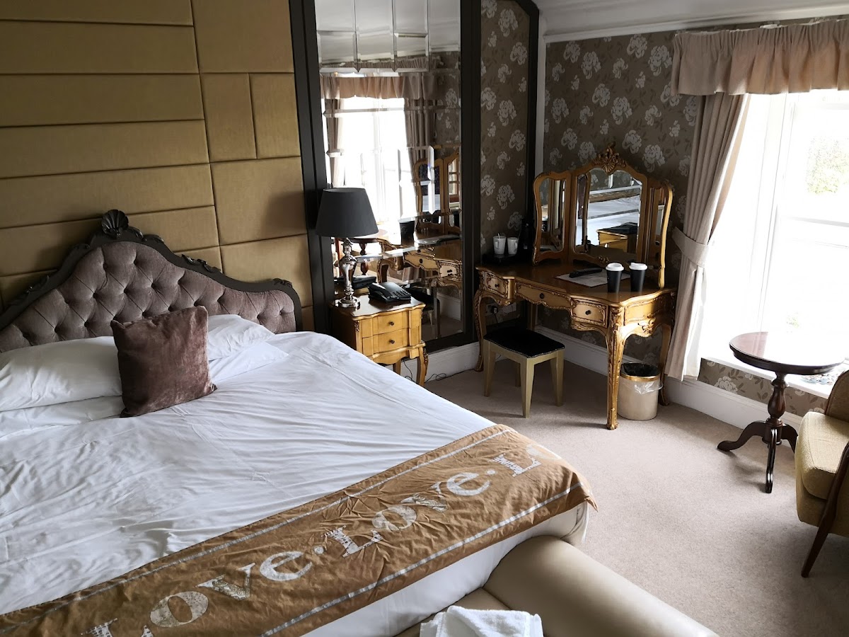 Court Colman Manor Hotel photo 2
