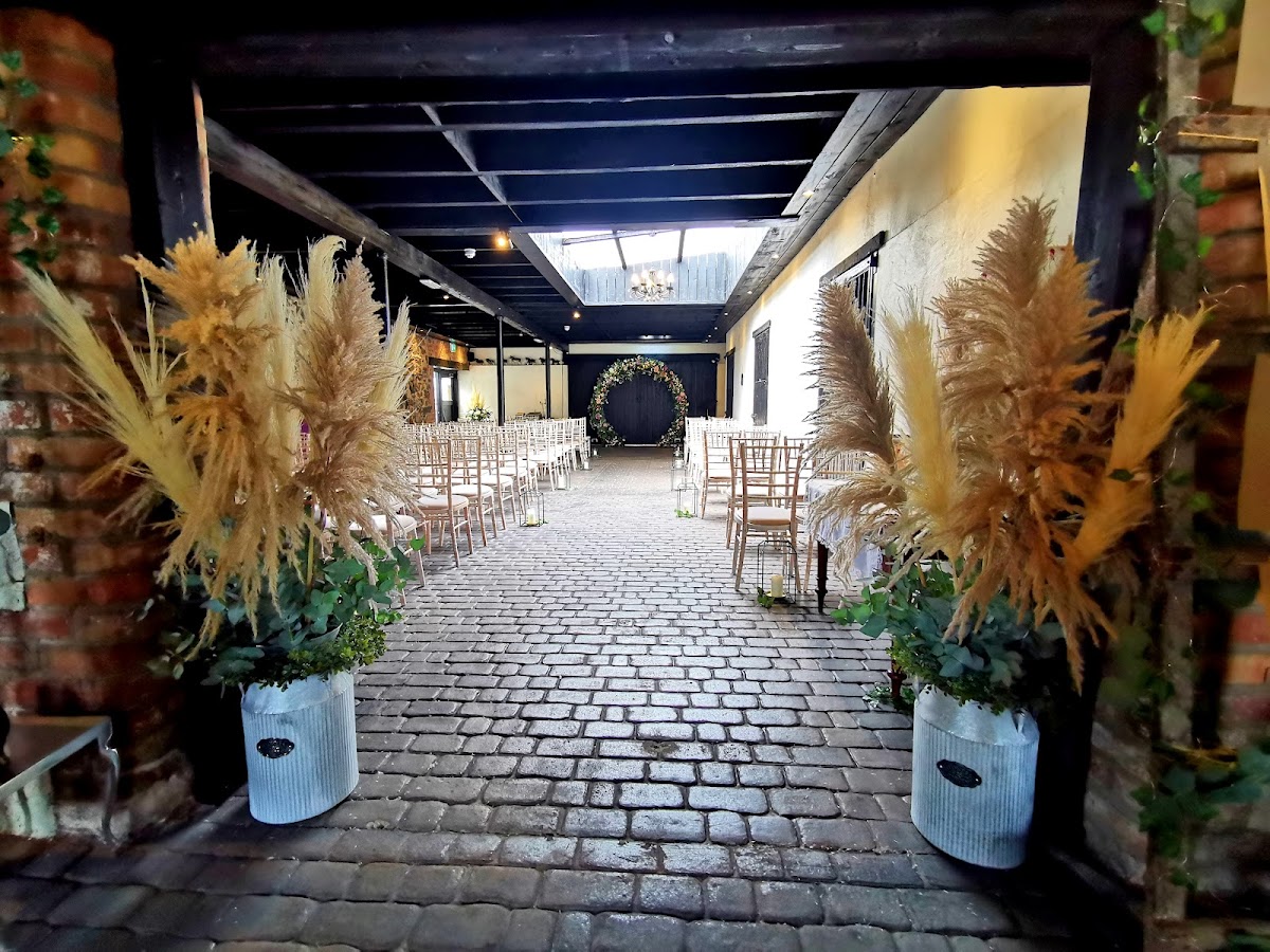 Altahammond Wedding Barn photo 4