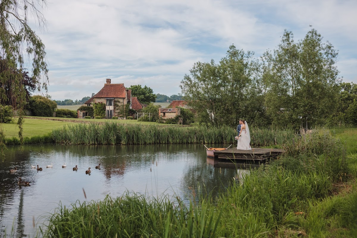 Grittenham Barn - barn wedding venue in Petworth, Surrey