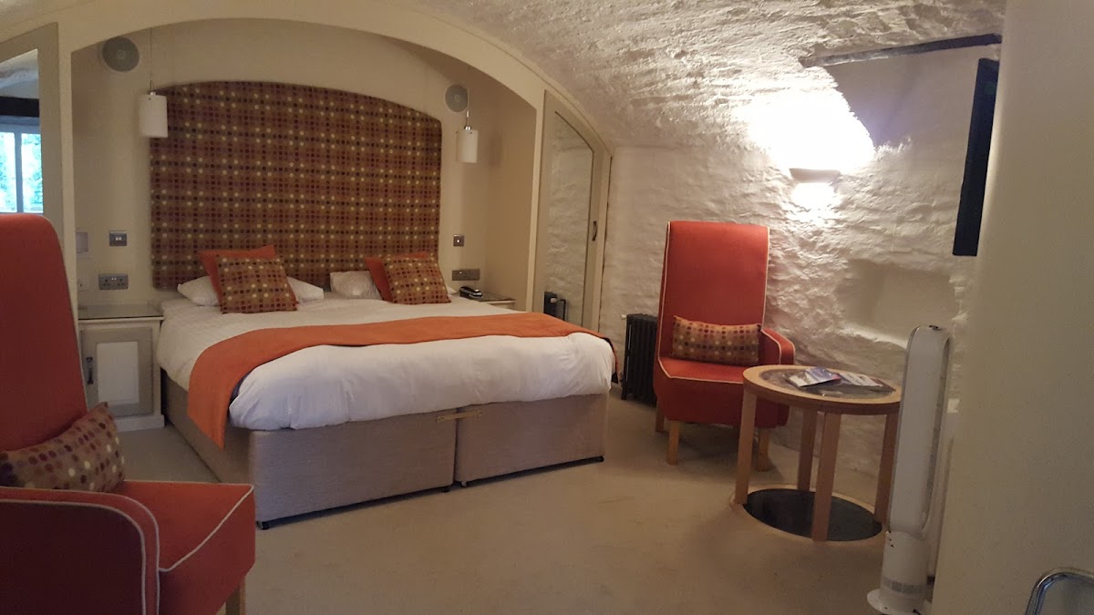 Gwesty'r Emlyn Hotel photo 2