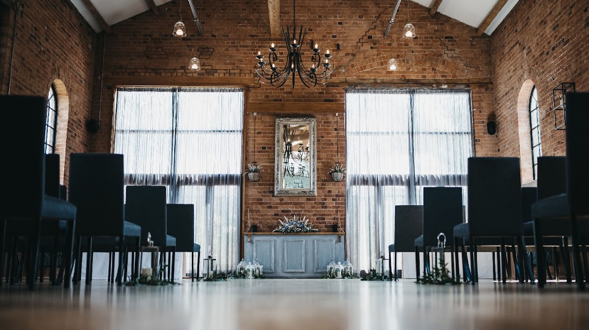 The Carriage Hall - estate wedding venue in Nottingham, Nottinghamshire