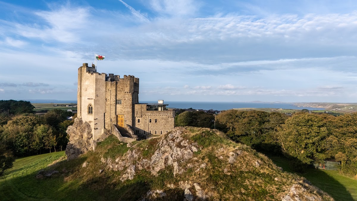 Roch Castle - castle wedding venue in Haverfordwest, Pembrokeshire
