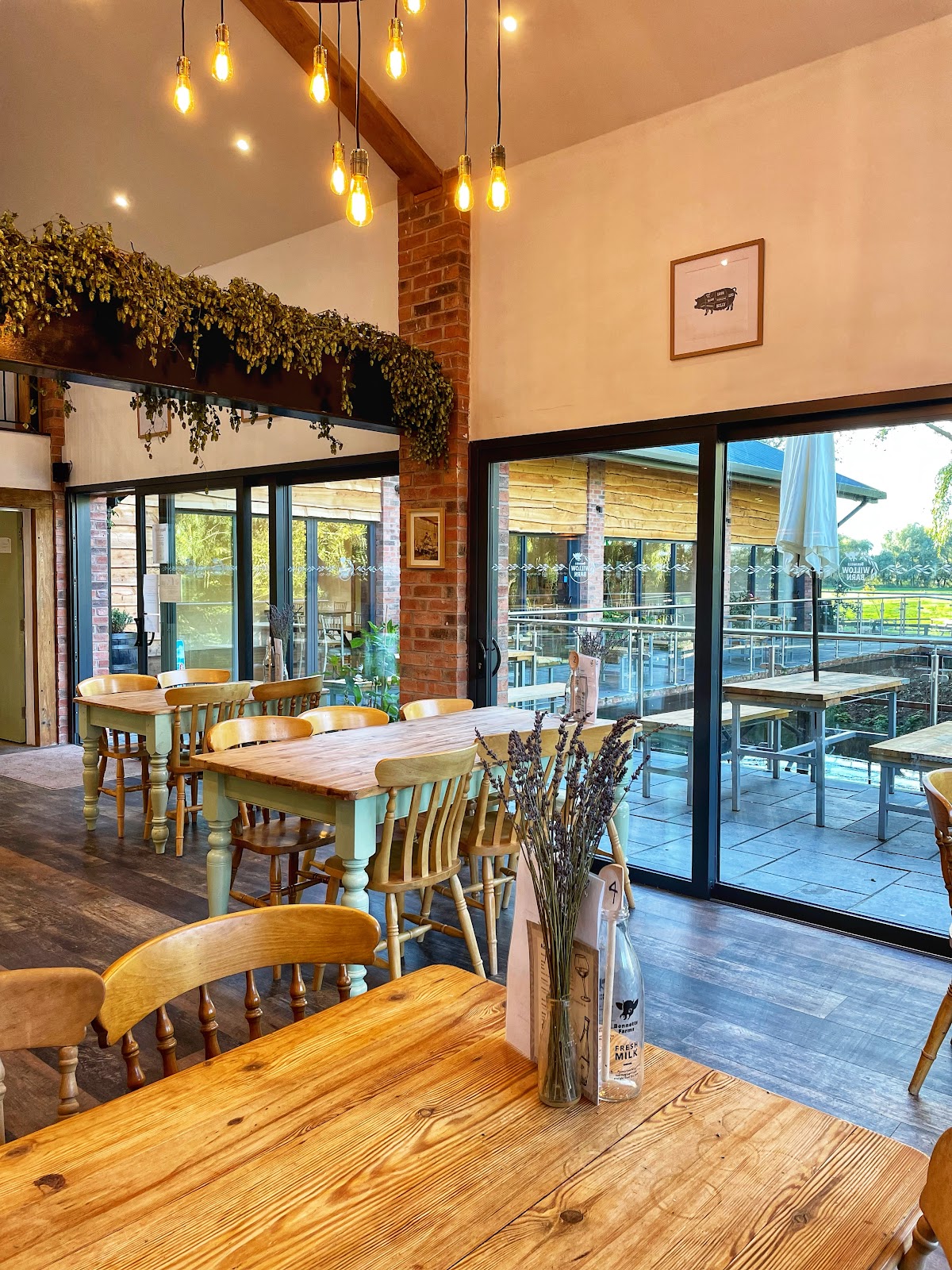 Bennetts Willow Barn - barn wedding venue in Worcester, Worcestershire